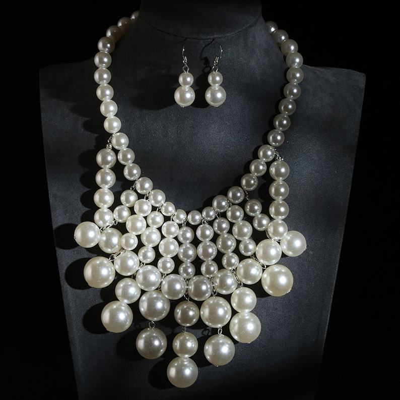 Európában és az Egyesült Államokban népszerű, divatos, mindenhez illő gyöngy nyaklánc, új, könnyű, luxus, temperamentumos nyaklánc, többrétegű, határokon átnyúló nagykereskedelmi ékszerek.