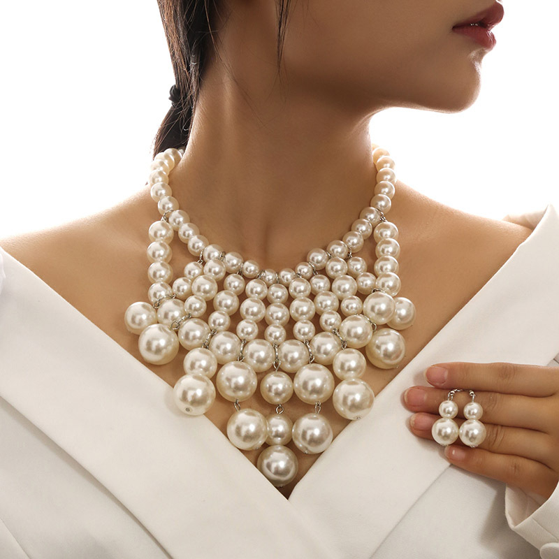 Európában és az Egyesült Államokban népszerű, divatos, mindenhez illő gyöngy nyaklánc, új, könnyű, luxus, temperamentumos nyaklánc, többrétegű, határokon átnyúló nagykereskedelmi ékszerek.