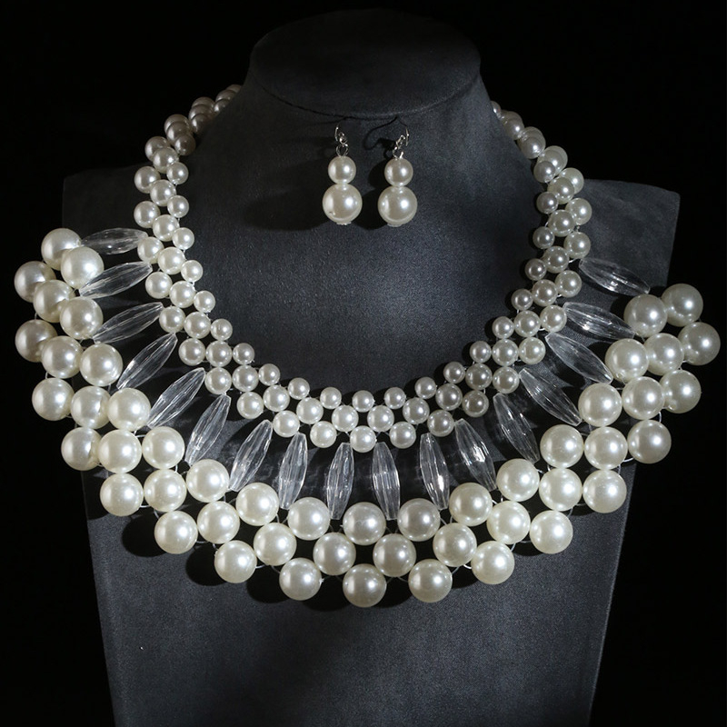 Európában és az Egyesült Államokban népszerű, divatos, mindenhez illő gyöngy nyaklánc, új, könnyű, luxus, temperamentumos nyaklánc, többrétegű, határokon átnyúló nagykereskedelmi ékszerek.