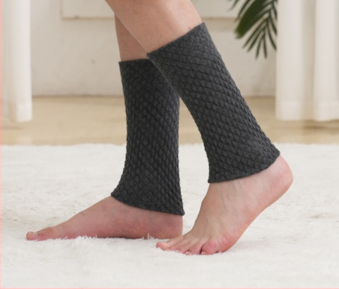 Šilti žieminiai kojų šildytuvai, čiurnos ir blauzdų apsaugos – patentuotas produktas – elastingi ir neveržiantys žieminiai šildytuvai