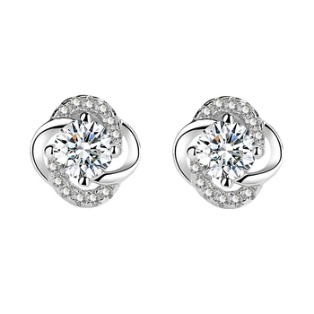 999 ezüst fülbevaló női új, gyémántokkal kirakott négylevelű lóhere temperamentum személyiség japán és koreai fülbevalók egyszerű Joker fülbevalók nagykereskedelemben