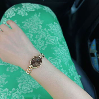 SUNMATE Senmi γυναικείο ρολόι με μπρασελέ niche personality oval steel band στρογγυλό live χονδρικής από κατασκευαστές χονδρικής