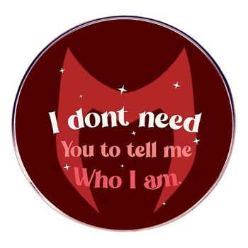 Bíbor Boszorkány Nem Kell Mondanom, Ki Vagyok Bross Kitűző Jelvény Fémötvözet Jelvény Kiegészítők