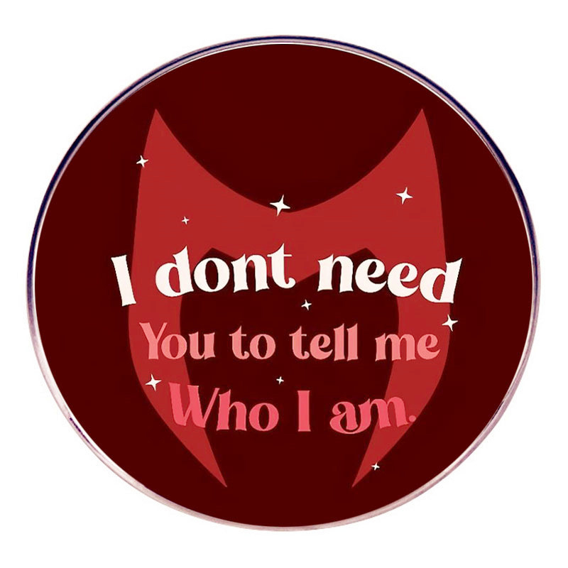 Bíbor Boszorkány Nem Kell Mondanom, Ki Vagyok Bross Kitűző Jelvény Fémötvözet Jelvény Kiegészítők