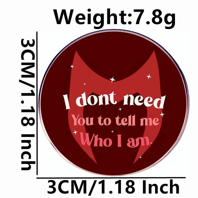 Bíbor Boszorkány Nem Kell Mondanom, Ki Vagyok Bross Kitűző Jelvény Fémötvözet Jelvény Kiegészítők