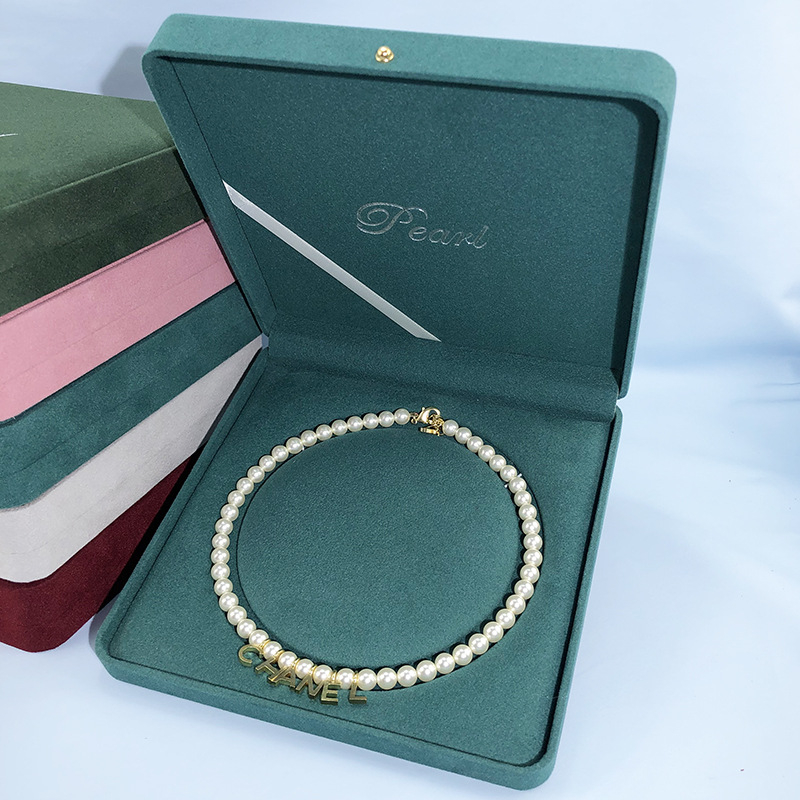 Új arany csattal lekerekített gyöngy doboz nyaklánc szett doboz folt divat gyöngy ékszerek csomagolás doboz gyári outlet