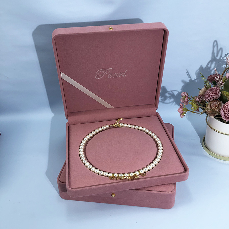 Új arany csattal lekerekített gyöngy doboz nyaklánc szett doboz folt divat gyöngy ékszerek csomagolás doboz gyári outlet