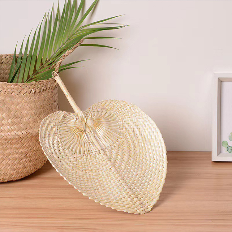 Őszibarack alakú bambusz ventilátor régimódi színes őszibarack szív alakú ventilátor nyári kézi ventilátor régi baba szúnyogriasztó hűtőventilátor bambusz kézműves