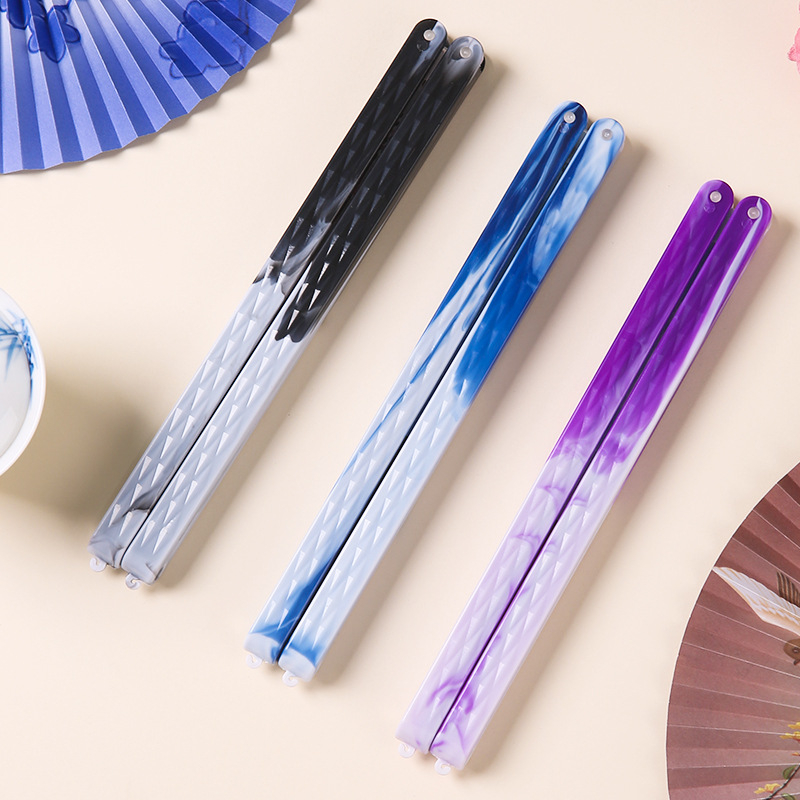 Tuan legyező Mágneses összecsukható legyező Kínai antik legyező Női tánc Hanfu legyező Diák összecsukható legyező tánc Guofeng