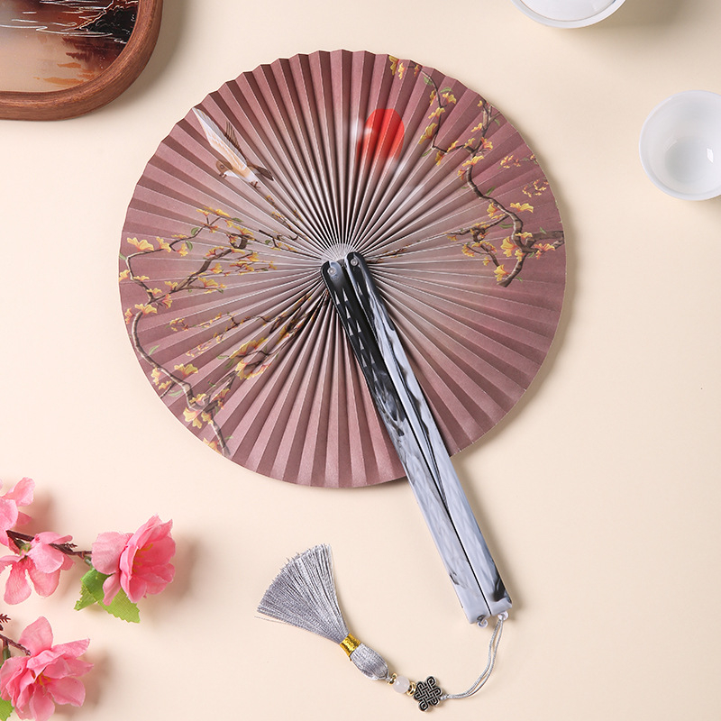 Tuan legyező Mágneses összecsukható legyező Kínai antik legyező Női tánc Hanfu legyező Diák összecsukható legyező tánc Guofeng