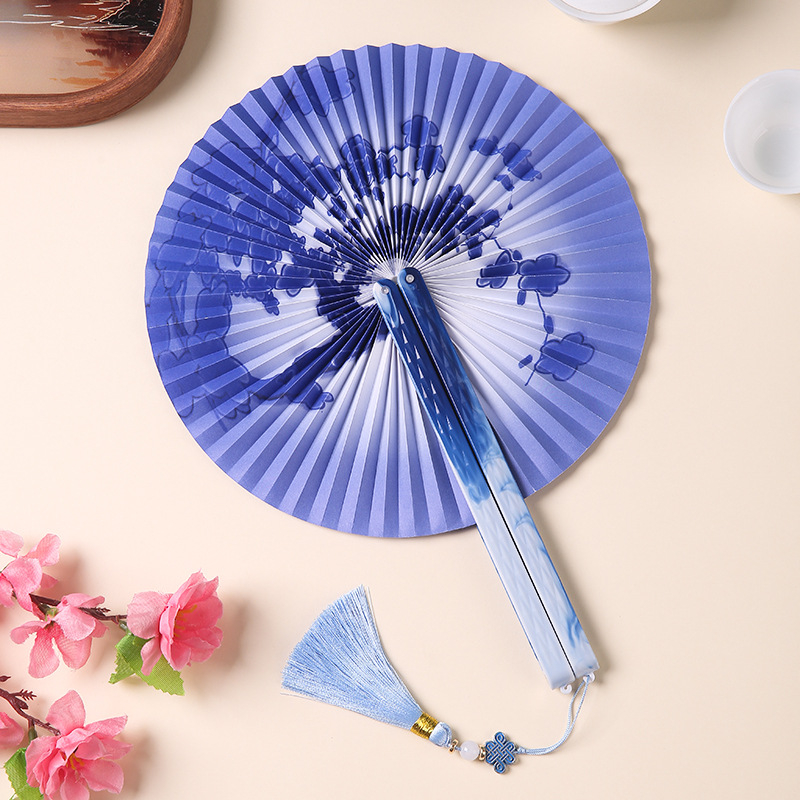 Tuan legyező Mágneses összecsukható legyező Kínai antik legyező Női tánc Hanfu legyező Diák összecsukható legyező tánc Guofeng