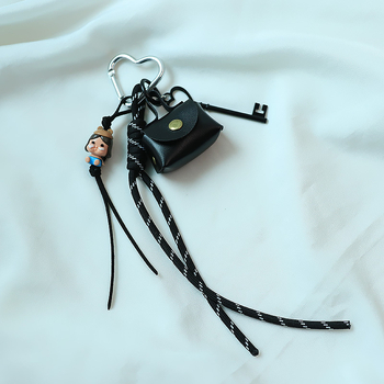 Ins Stílusú Új Bőr Autós Kulcstartó Medál Akadálymentes Luxus, Kiváló, Trendi Dimoo Lány Szív alakú Táska Medál Ajándék