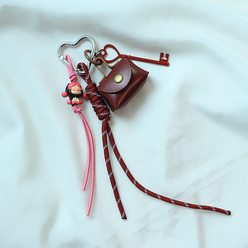 Ins Stílusú Új Bőr Autós Kulcstartó Medál Akadálymentes Luxus, Kiváló, Trendi Dimoo Lány Szív alakú Táska Medál Ajándék