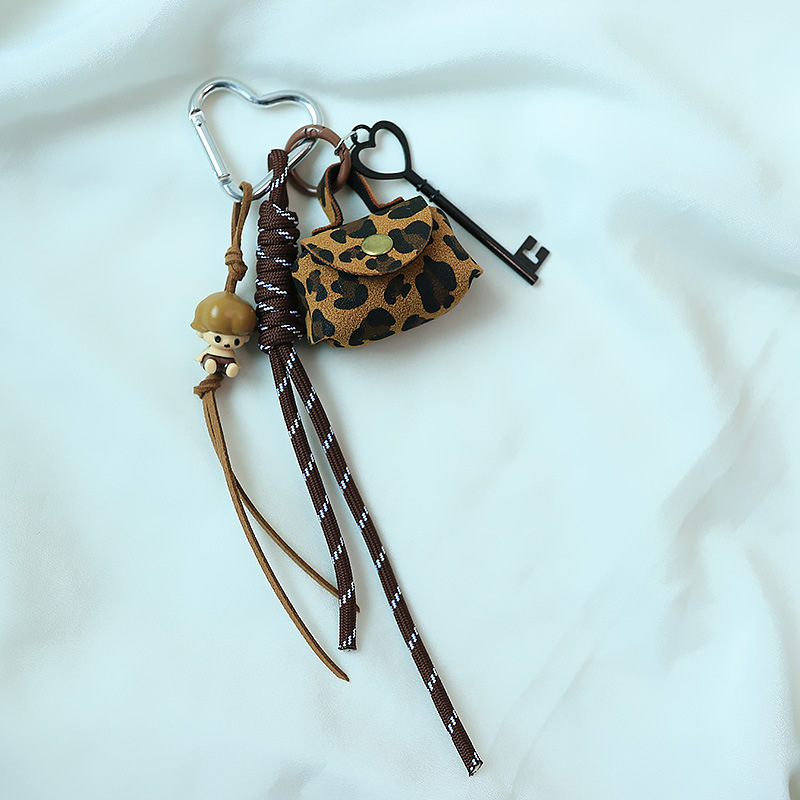 Ins Stílusú Új Bőr Autós Kulcstartó Medál Akadálymentes Luxus, Kiváló, Trendi Dimoo Lány Szív alakú Táska Medál Ajándék