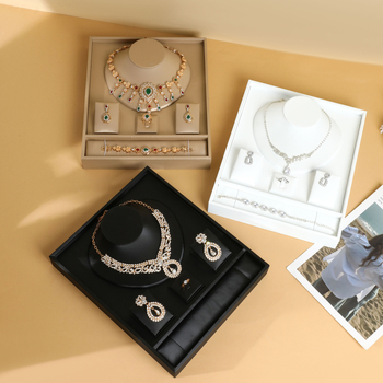 Διασυνοριακά σε απόθεμα Συνδυασμός κοστουμιών Ράφι κοσμημάτων Φανέλα Δίσκος κοσμημάτων Κατάστημα κοσμημάτων Δαχτυλίδι Βραχιόλι Κολιέ Σκουλαρίκια Ράφι πολλαπλών χρήσεων