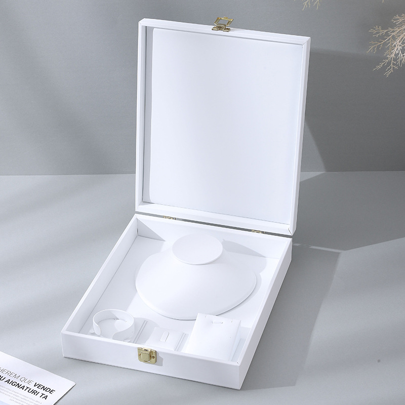 Határokon átnyúló raktáron Kombinált öltöny Ékszertartó Flanel ékszerkorong Ékszerbolt Gyűrű Karkötő Nyaklánc Fülbevaló Többcélú állvány