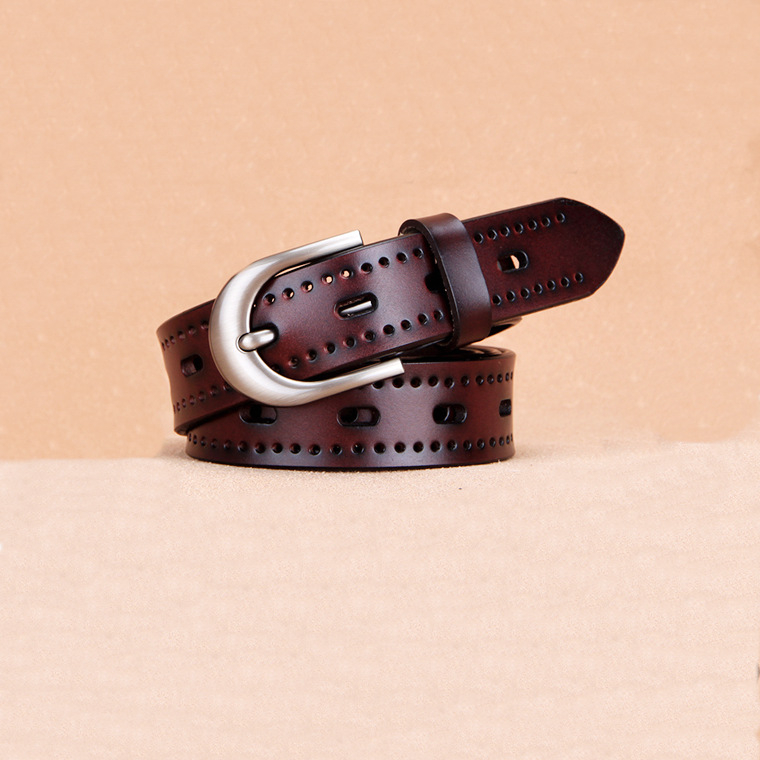 Európai és amerikai népszerű alkalmi marhabőr öv divatos szerszámok üreges kétrétegű marhabőr női övvel