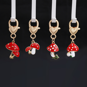Διασυνοριακό καυτό λάδι που ρίχνει κόκκινο χαριτωμένο κινούμενο σχέδιο μικρό μανιτάρι κρεμαστό κόσμημα αγάπης μπρελόκ σακίδιο πλάτης κοσμήματα αυτοκινήτου κρεμαστό κόσμημα