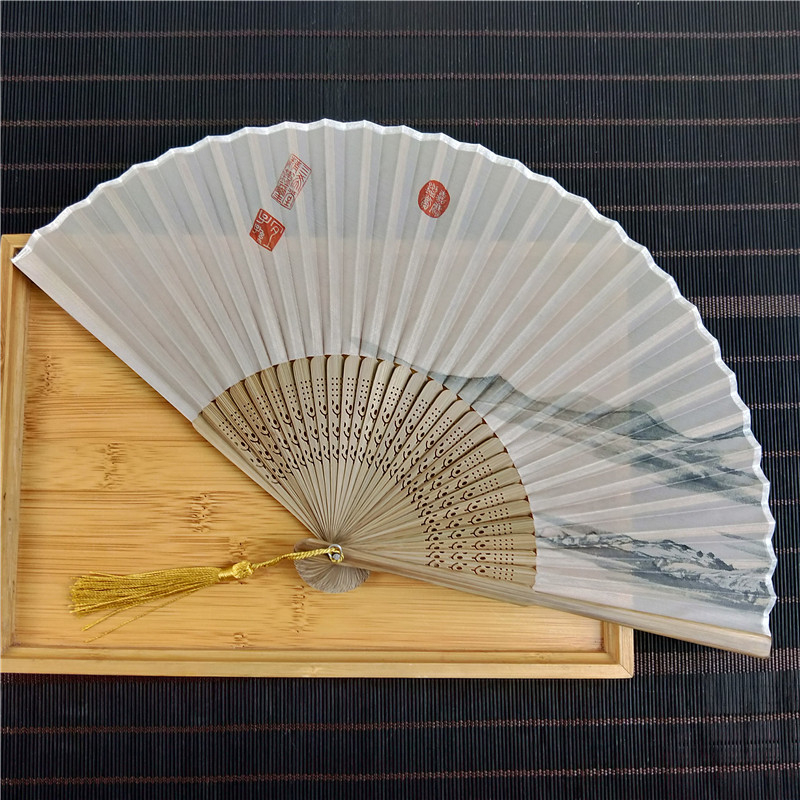 Laos Hiina stiilis väike lehvik hulgimüügist siidist imitatsiooniga roheline 6-tolline väike meeste lehvik nartsissiõie ja luuga siidist lehvik