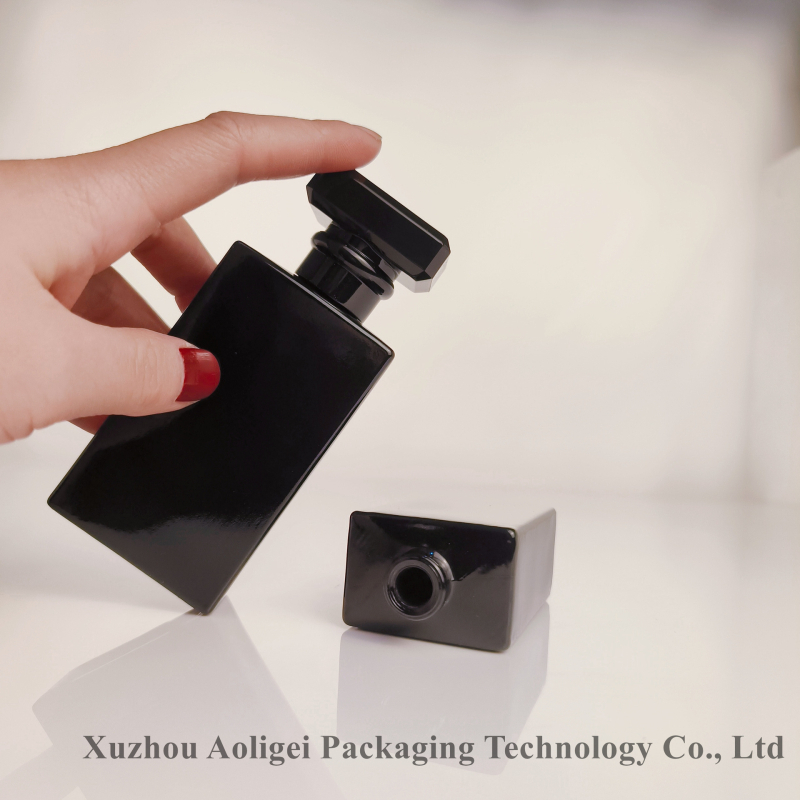 Spot veleprodaja 50ml bajonet kvadratna bočica parfema crna bočica parfema bočica parfema visoka vintage