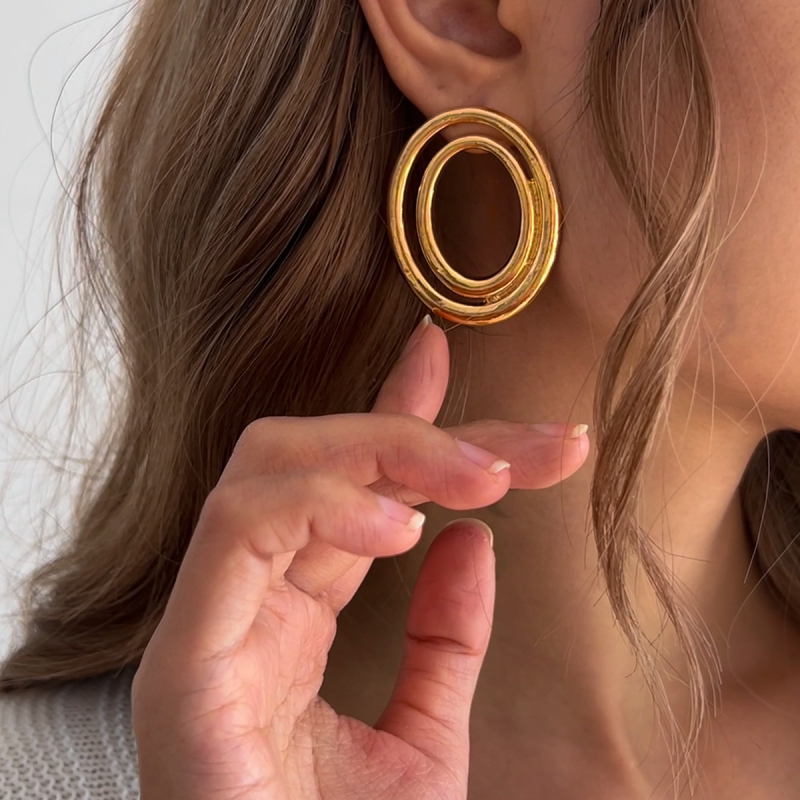 Europos ir Jungtinių Valstijų tarpvalstybiniai, didelio jausmo auskarai, asmenybės perdėti apskritimo auskarai, geometriniai tuščiaviduriai užsienio prekybos sprogimų papuošalai, auskarai