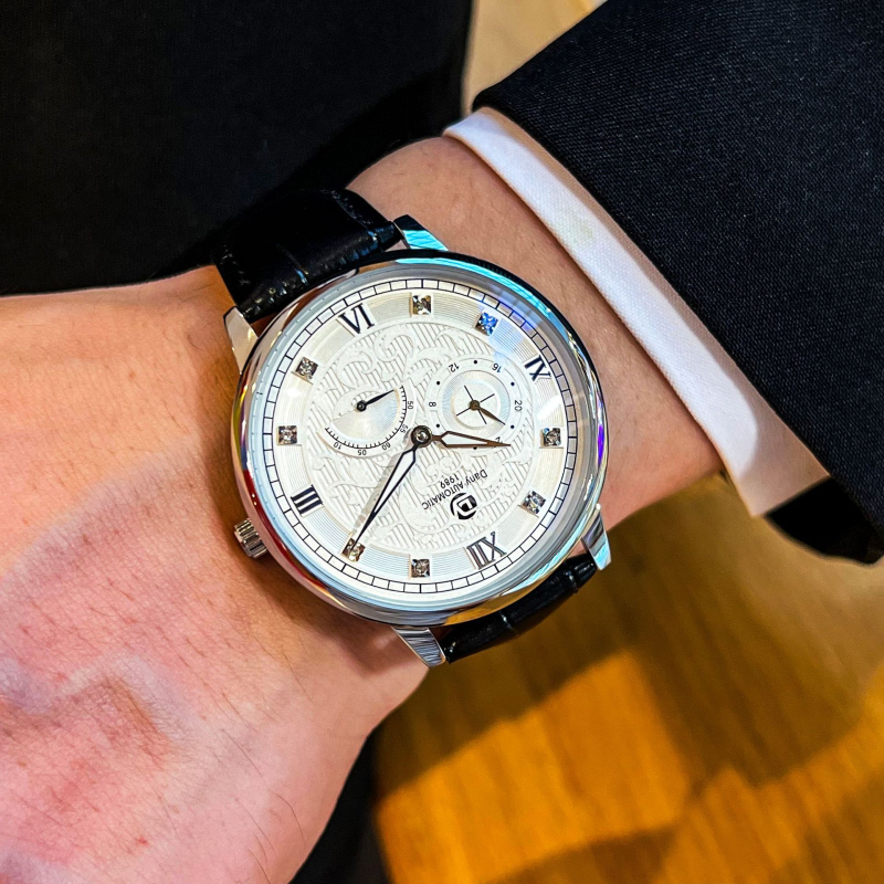 Lumemustriga punktpuur, tipptasemel meeste automaatne mehaaniline käekell, nahast liblikpandlaga meeste vabaajakell