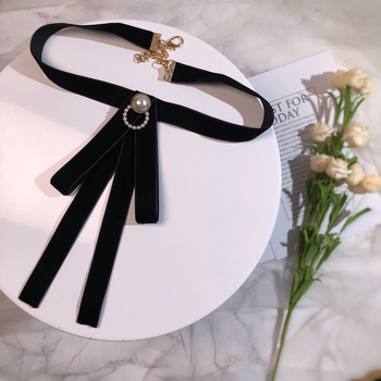 Väike hulgimüük Lõuna-Korea paelaga ühevärviline pärlmutter sametist lipsuga tööriistakrae lillelise lipsuga naiste dressipluus