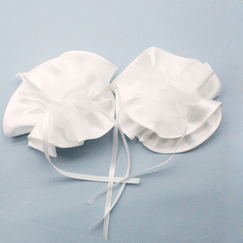 Pruudi pulmakindad Korea satiinist pulmakleit lühikeste varrukatega käevarrukatega päikesevarjudega hulgimüük