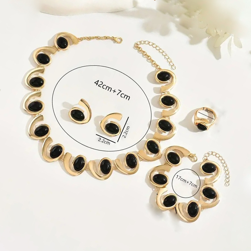 Vintage kaelakee käevõru sõrmus kõrvarõngad 4-osaline komplekt peen luksus võluv Euroopa ilu ehted kuum liialdatud isiksus