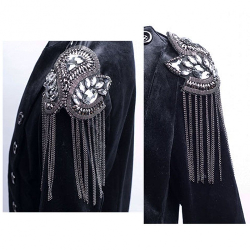 Kifutói bemutató bojtos bross, túlzó személyiség, T-stádiumú bross, szülő-gyermek kristály vállbross, jelmezruházat, kiegészítők