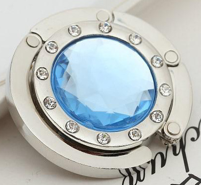 Hordozható és praktikus összecsukható kristály táskaakasztó asztali táskaakasztó készlet 12 fúrós fém táskaakasztóval