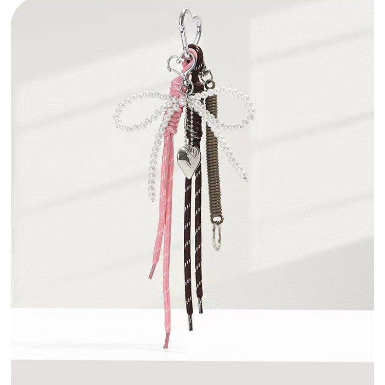 Niche személyiségű autós kulcstartó, blogger stílusú, ugyanolyan stílusú táska, medál, Miu stílusú, szőtt nyakpántos táska, függő női pillangó