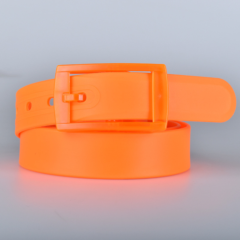 Uniszex Színes Szilikon Tűcsatos Öv Cukorka Színes Fémmentes Fehér és Piros Műanyag Nadrágöv közvetlen gyári eladás