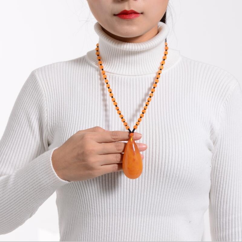 Új Po Bloody pulóverlánc, csúcskategóriás vízcsepp medál, hosszú, sokoldalú nyári utánzatú viaszméz nyaklánc női nyakpánt ajándékba