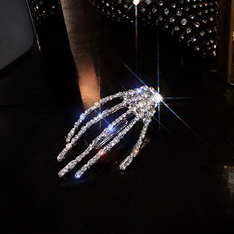Határokon átnyúló szellem karom koponya strassz hajtű kéz csont sötét szél villanás Gyémánt lány oldalsó klip fejdísz felső klip frufru klip
