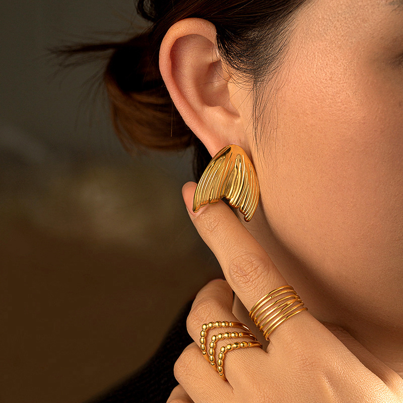 Ευρωπαϊκό και αμερικανικό στυλ INS χρυσό 18k ανοξείδωτο ατσάλι τιτάνιο ατσάλι κέλυφος ουρά γοργόνας αστερίας σκουλαρίκια ...