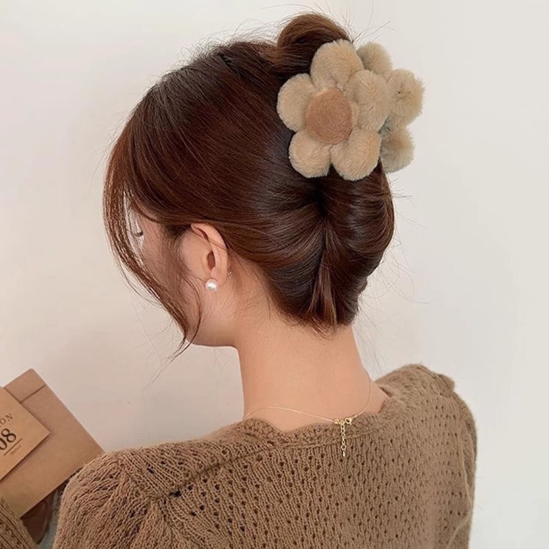 Plüss virágos hajtű női fejpánt, közepes méretű, fejlett érzéki klip, kiber híresség cápacsatos hajtű fejfedő, kis méret