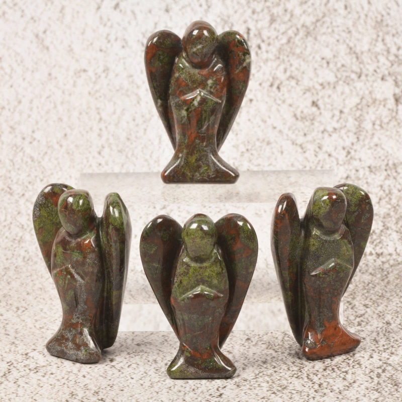 Piiriülene kuummüük kristall-ingli nikerdamiseks naturaalsest kristallist oonüksi kivist nikerdustükid ingli kodu