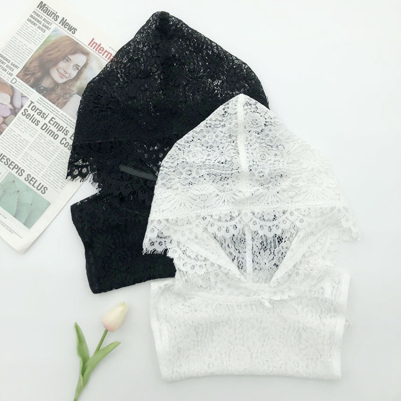 Turul on uusi tooteid, kapuutsiga päikesekaitserõivaste mood, mida saab kergesti eemaldada ja pesta krae seestpoolt. Jokeri tootjate naisterõivaid on nüüd suurtes kogustes.