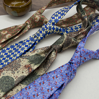 Férfi ruha, nyakkendővel, koreai, brit stílusú, úriember, európai és amerikai vintage mintás, 8 cm-es kézikötővel, diákmunkaruha