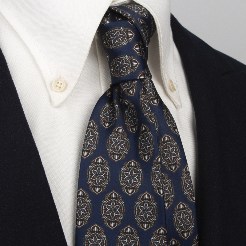 Férfi ruha, nyakkendővel, koreai, brit stílusú, úriember, európai és amerikai vintage mintás, 8 cm-es kézikötővel, diákmunkaruha