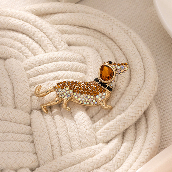 Zodiákus kutya kreatív divat tele gyémánt állat aranyos kisállat tacskó kutya bross