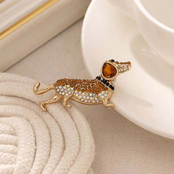 Zodiákus kutya kreatív divat tele gyémánt állat aranyos kisállat tacskó kutya bross