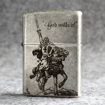 Zippo Treasure vēja necaurlaidīga petrolejas šķiltava Antique Silver 121Fb piecpusēji gravēts Crusader Brave Knight
