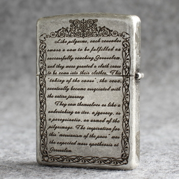 Zippo Treasure vēja necaurlaidīga petrolejas šķiltava Antique Silver 121Fb piecpusēji gravēts Crusader Brave Knight