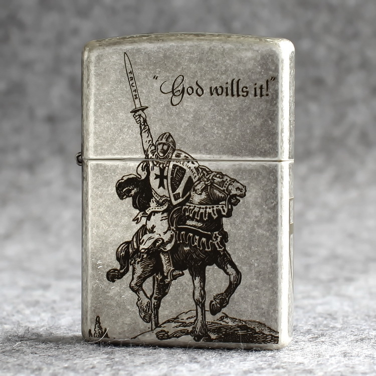 Zippo Treasure vēja necaurlaidīga petrolejas šķiltava Antique Silver 121Fb piecpusēji gravēts Crusader Brave Knight