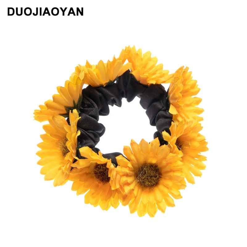 Europoje ir Jungtinėse Amerikos Valstijose naujas ramunėlių plaukų žiedas, saulėgrąžų, arklio uodegos galvutės, virvės, pojūčių vėduoklės, plaukų aksesuarai, imituojantis audinį, storosios žarnos žiedas