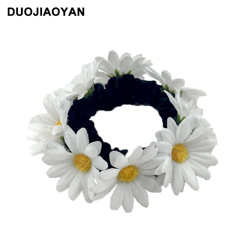 Europoje ir Jungtinėse Amerikos Valstijose naujas ramunėlių plaukų žiedas, saulėgrąžų, arklio uodegos galvutės, virvės, pojūčių vėduoklės, plaukų aksesuarai, imituojantis audinį, storosios žarnos žiedas