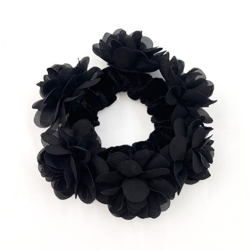 Europoje ir Jungtinėse Amerikos Valstijose naujas ramunėlių plaukų žiedas, saulėgrąžų, arklio uodegos galvutės, virvės, pojūčių vėduoklės, plaukų aksesuarai, imituojantis audinį, storosios žarnos žiedas