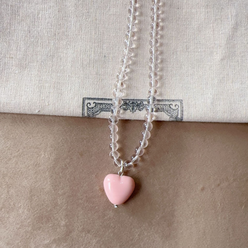 suzyacc kr dél-koreai designer színes kontrasztos szerelmes gyöngyökből készült női nyaklánc 2025 új kulcscsont lánc